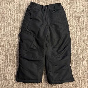 Kid’s/Children’s snow pants by Athletech size 4/5 black